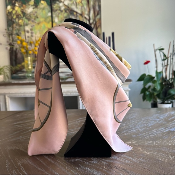 SOLD Authentic Hermes Scarf - Springs - Picture 6 of 10